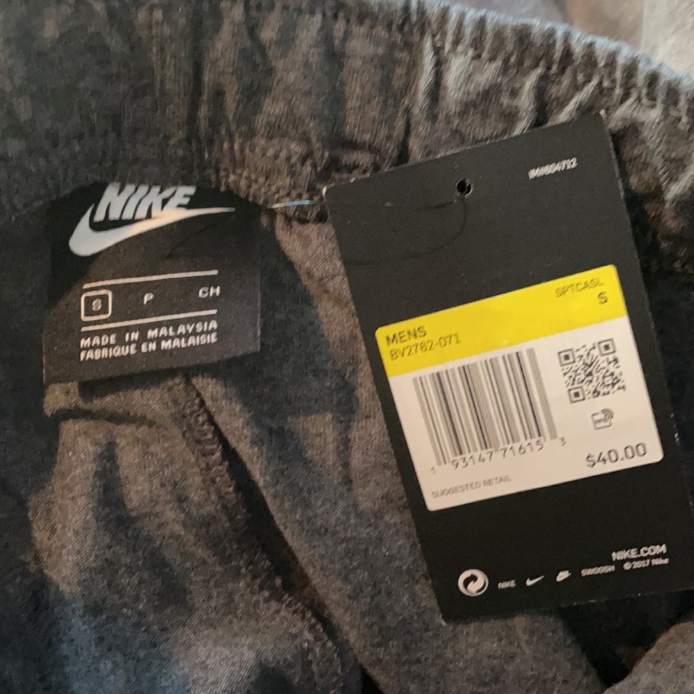 Nike joggers - Picture 3 of 3